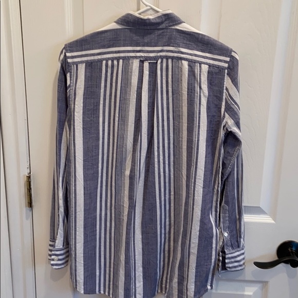 Banana Republic Button Down Shirt (soft wash) - Picture 3 of 4